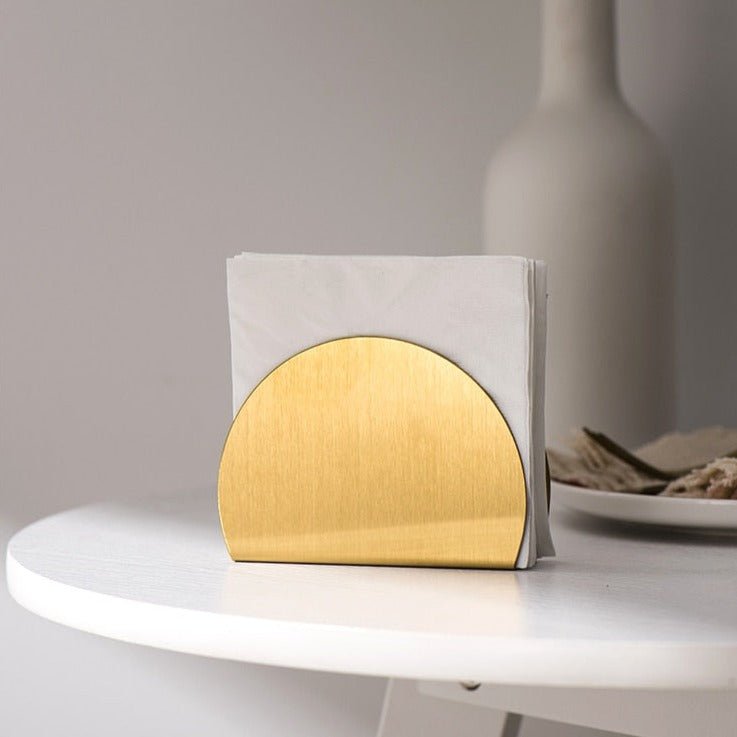 Vionara - Porte-serviettes de table en acier doré au design sculptural | Vionara