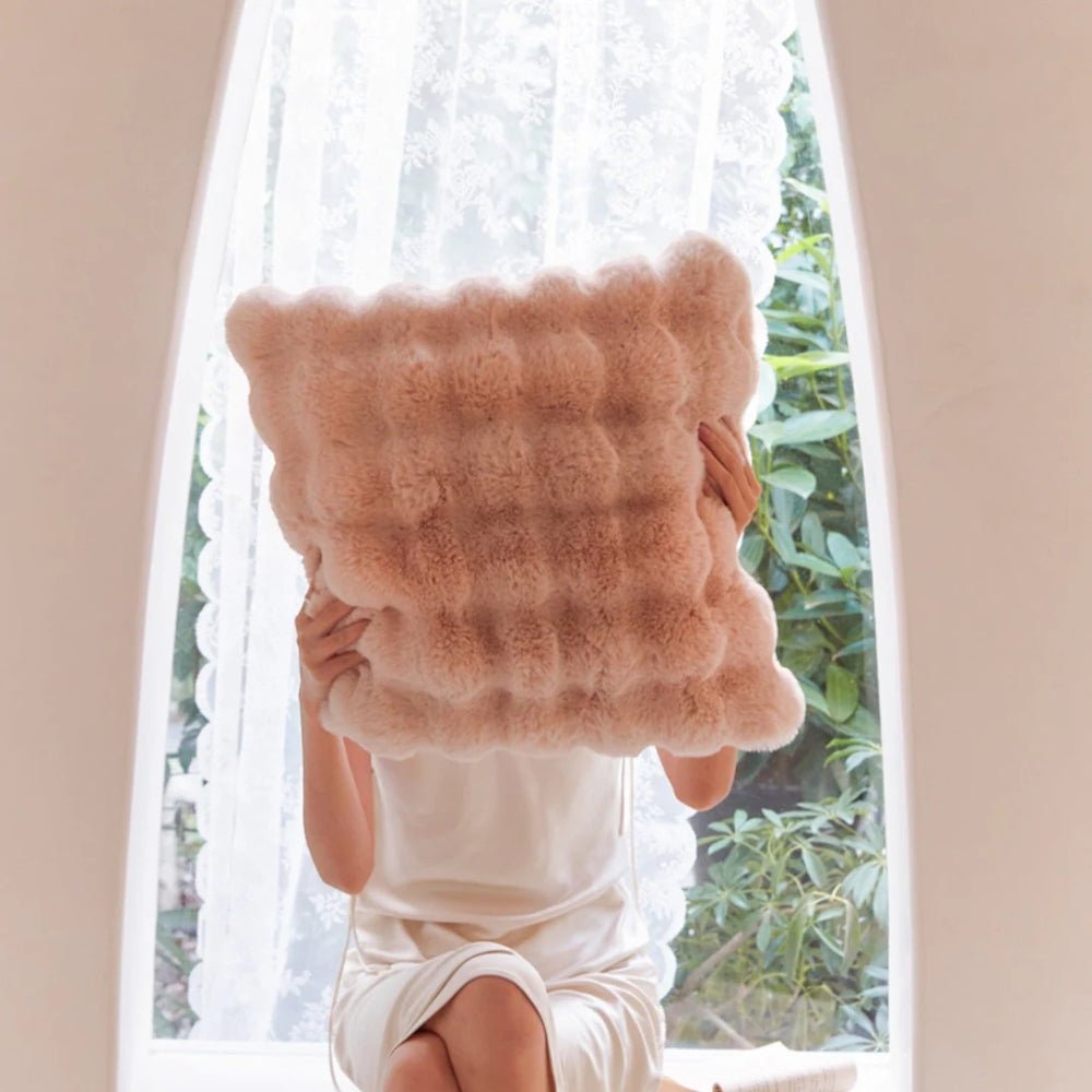 Vionara - Housse de coussin décoratif en fausse fourrure douce