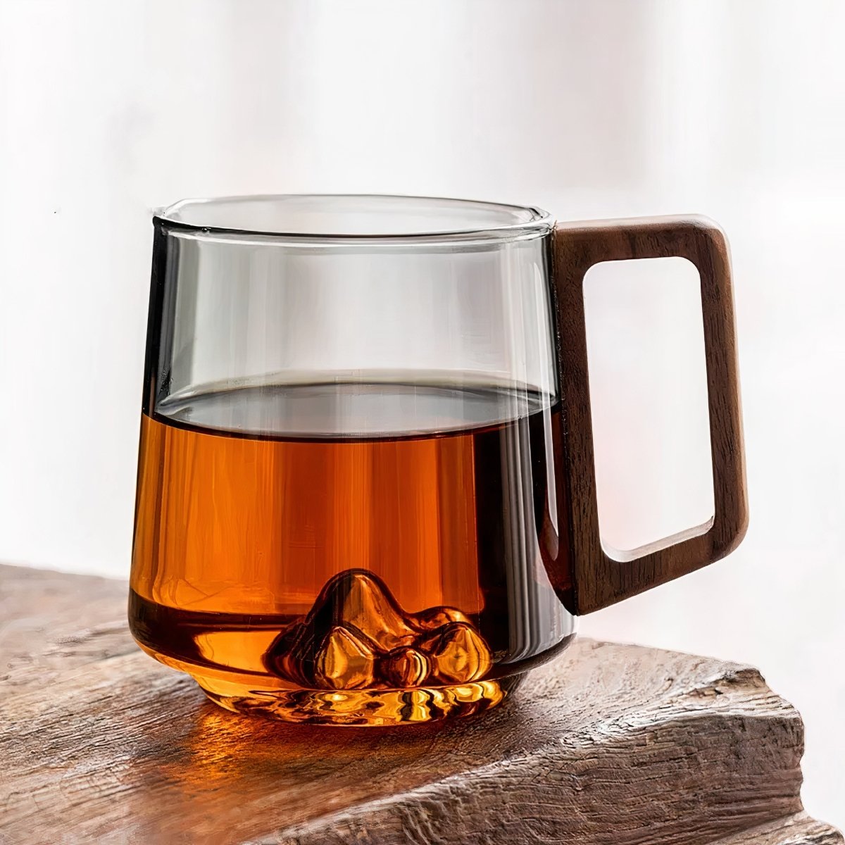 Vionara - Tasses à café inclinées en verre fumé avec poignée en noyer