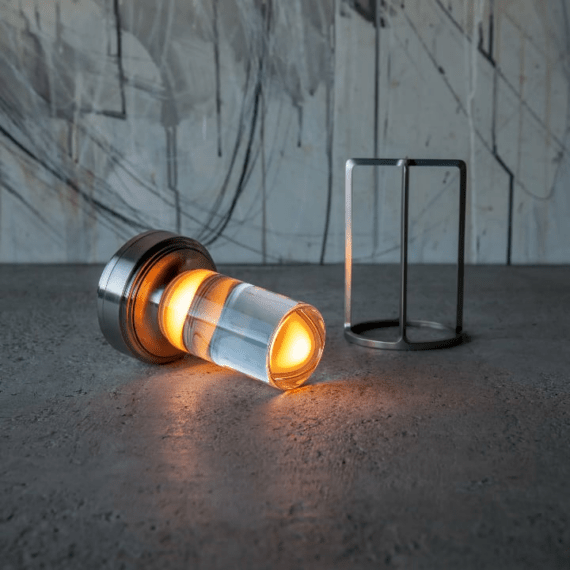 Vionara - Lampe de table dimmable en cristal et métal texturé | Vionara