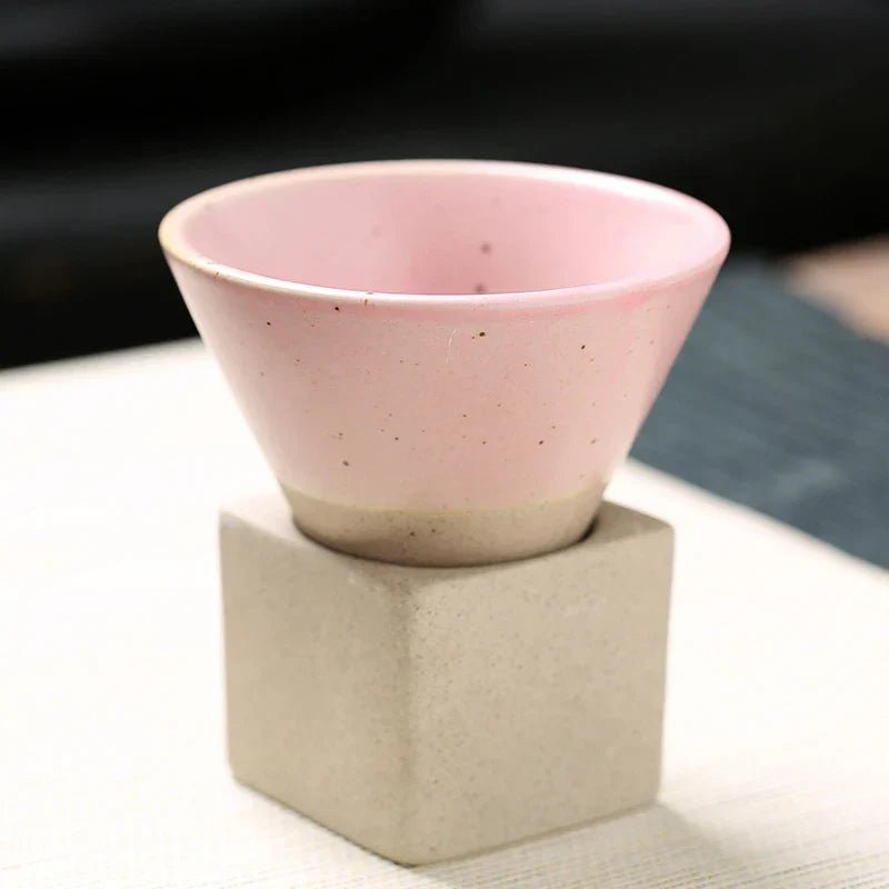 Vionara - Tasse en céramique japonaise faite main, forme conique | Vionara