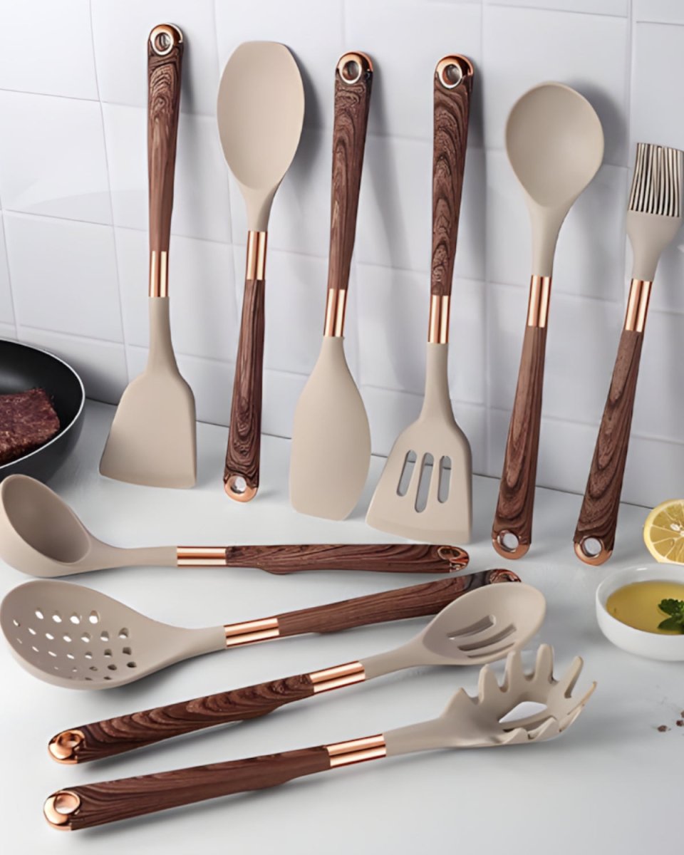 Vionara - Ensemble d’ustensiles 11 pièces silicone bois et or | Vionara