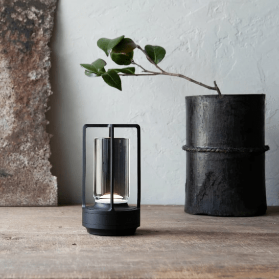 Vionara - Lampe de table dimmable en cristal et métal texturé | Vionara
