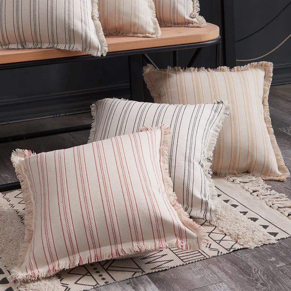 Vionara - Housse de coussin jacquard à franges en coton mélangé | Vionara