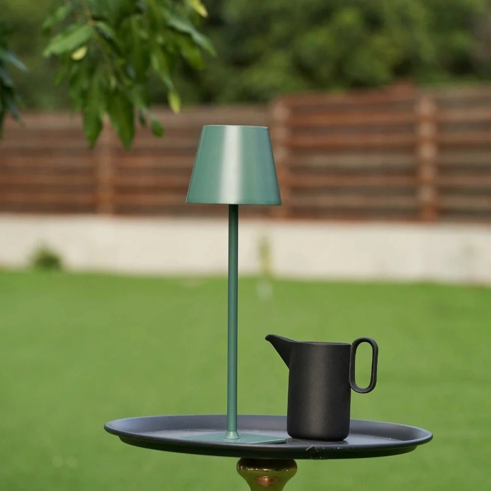 Vionara - Lampe de table haute en fer minimaliste | Vionara