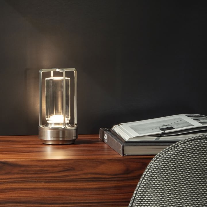 Vionara - Lampe de table dimmable en cristal et métal texturé | Vionara