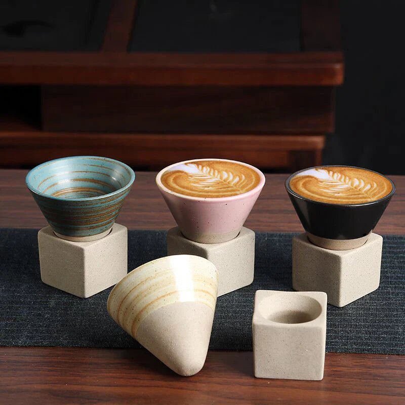 Vionara - Tasse en céramique japonaise faite main, forme conique | Vionara