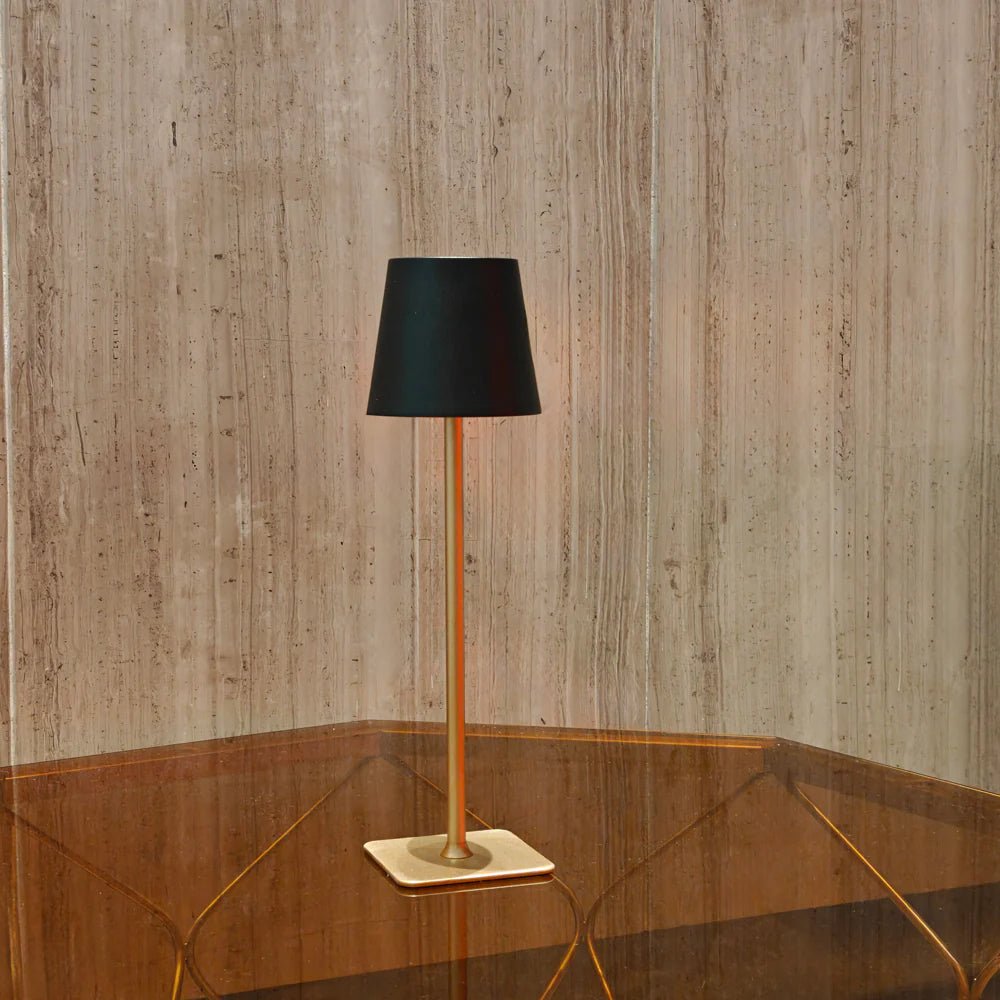 Vionara - Lampe de table haute en fer minimaliste | Vionara