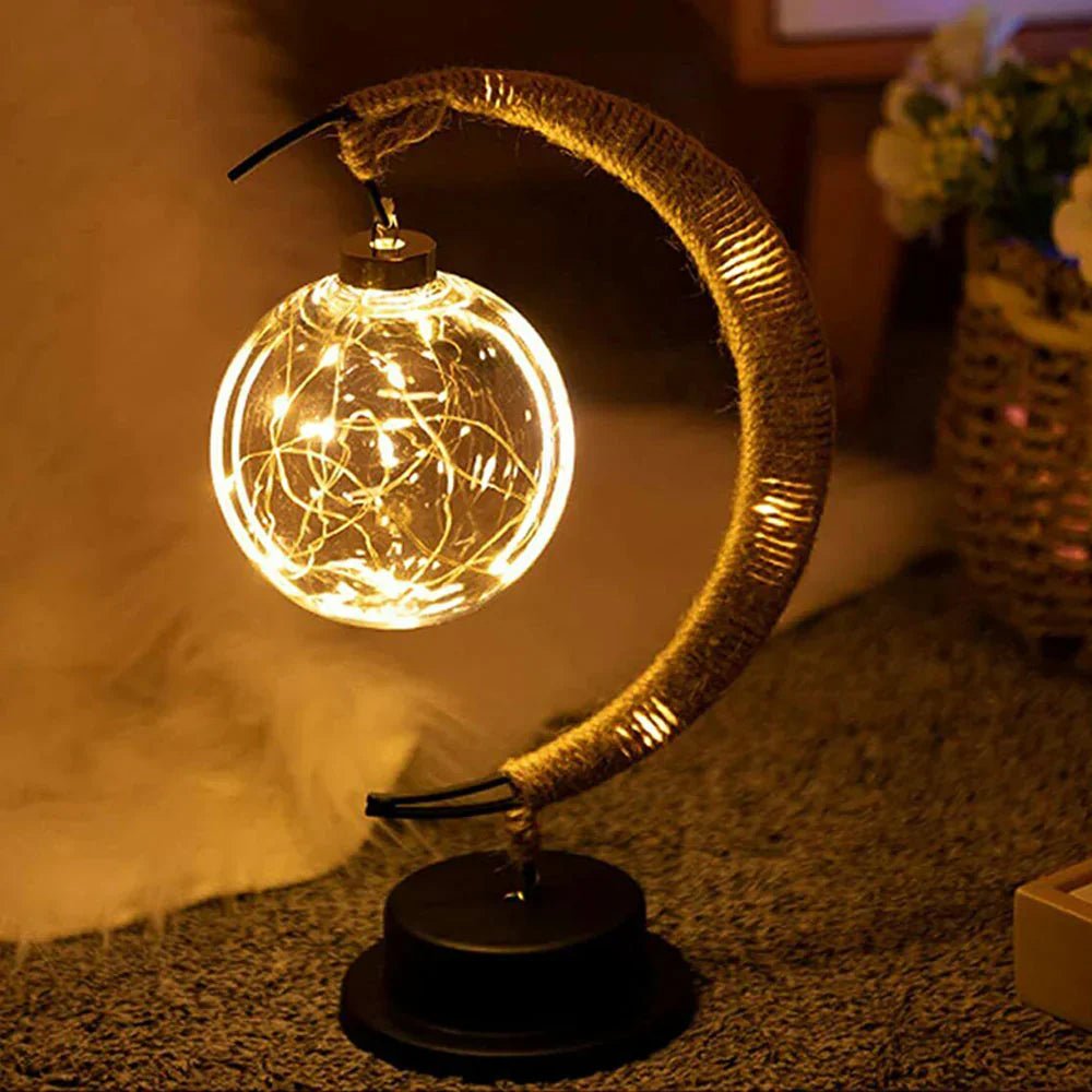 Vionara - Lampe d’ambiance LED sur socle lunaire en métal et corde tressée | Vionara