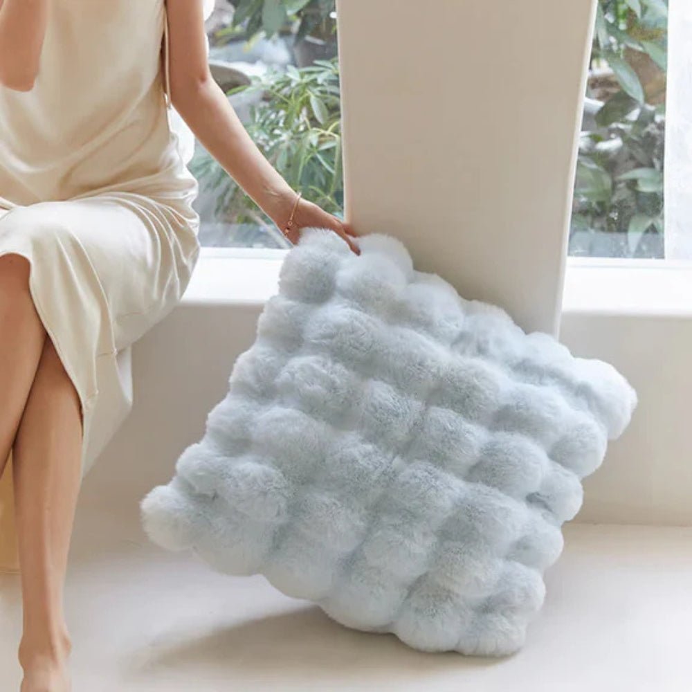 Vionara - Housse de coussin décoratif en fausse fourrure douce