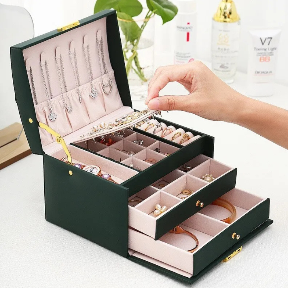 Three-drawer jewelry box in textured faux leather | Vionara