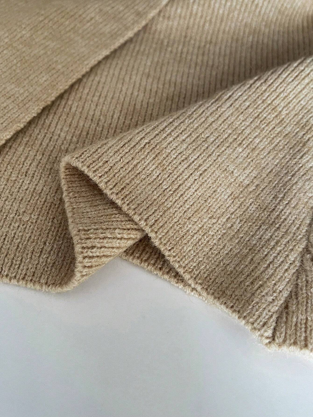 Amalia - Bottun Cardigan