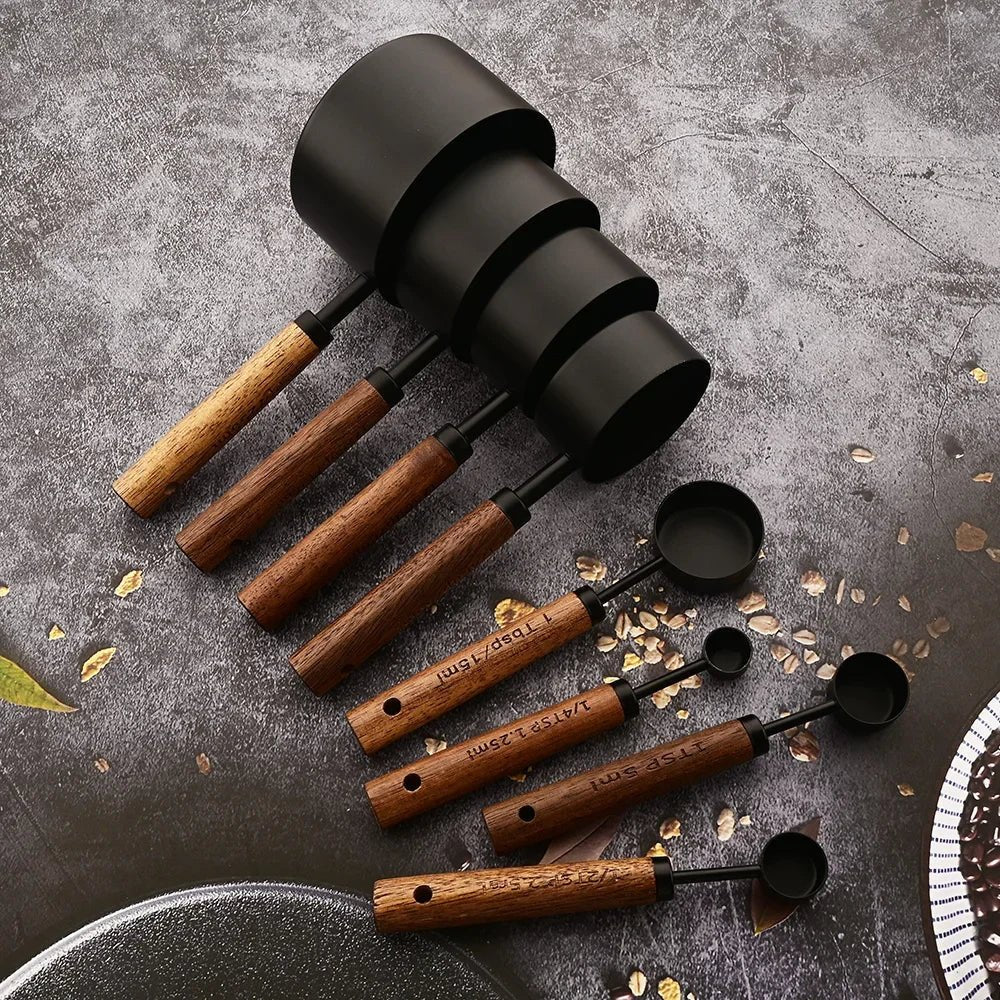 Vionara - Set doseur en acier inox et chêne massif | Vionara