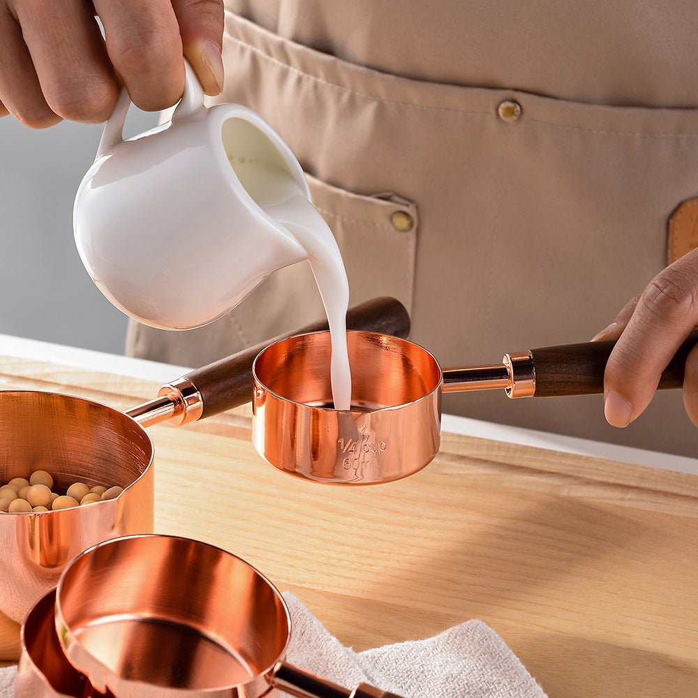 Vionara - Set doseur en acier inox et chêne massif | Vionara