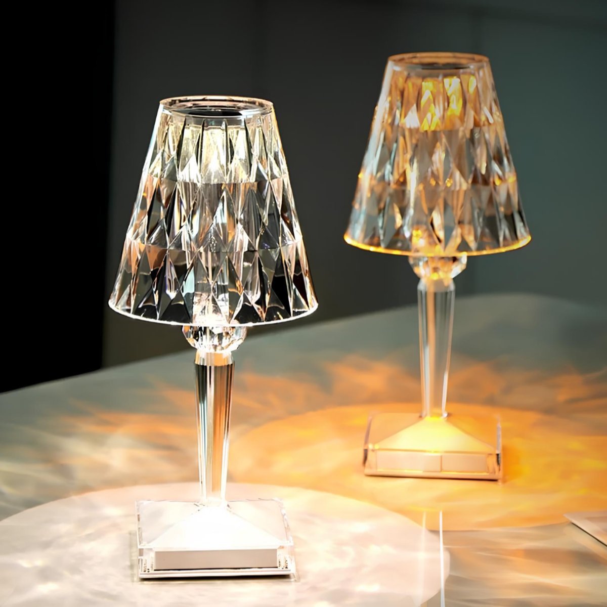 Vionara - Lampe de table en cristal acrylique texturé | Vionara