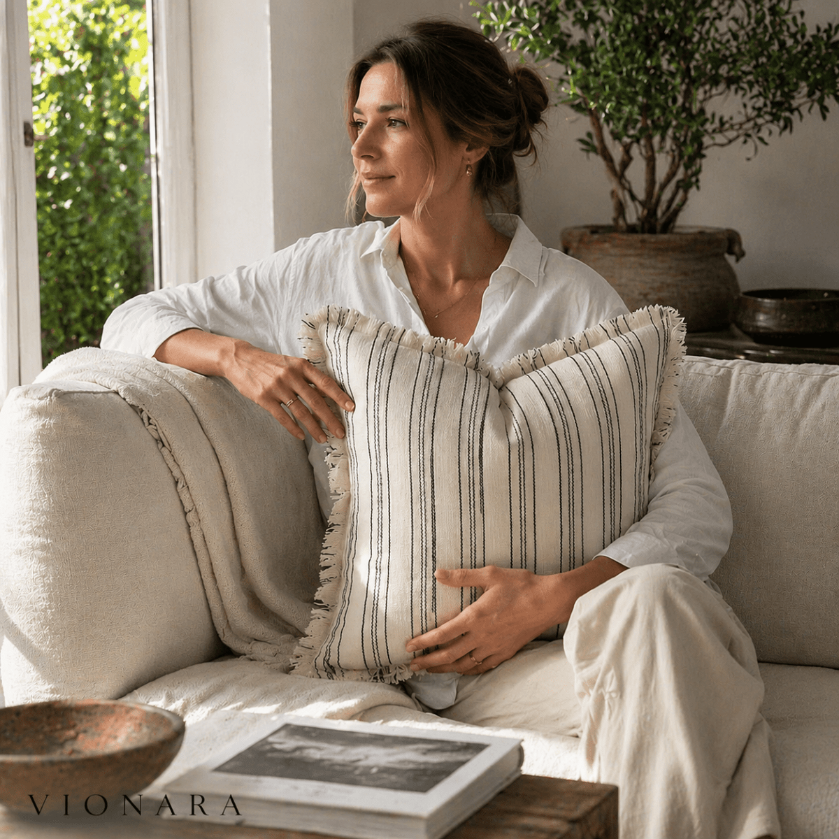 Vionara - Housse de coussin jacquard à franges en coton mélangé | Vionara
