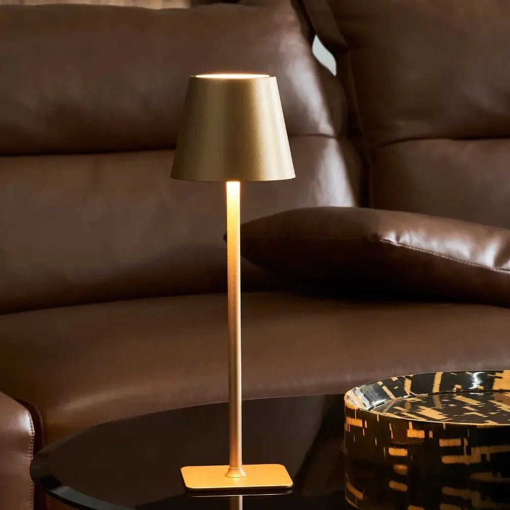 Vionara - Lampe de table haute en fer minimaliste | Vionara
