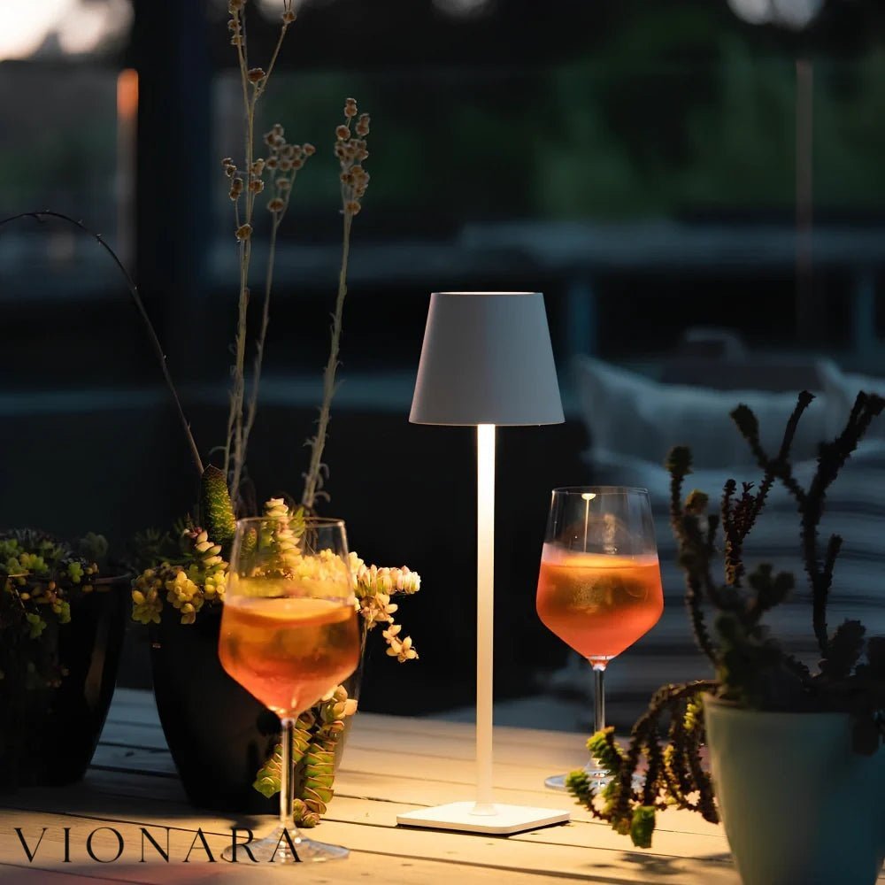 Vionara - Lampe de table haute en fer minimaliste | Vionara
