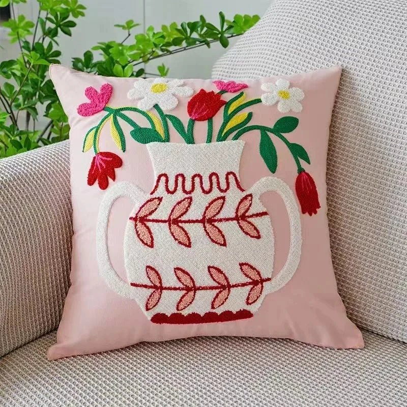 Vionara - Housse de coussin en coton brodé – Motif floral rustique | Vionara