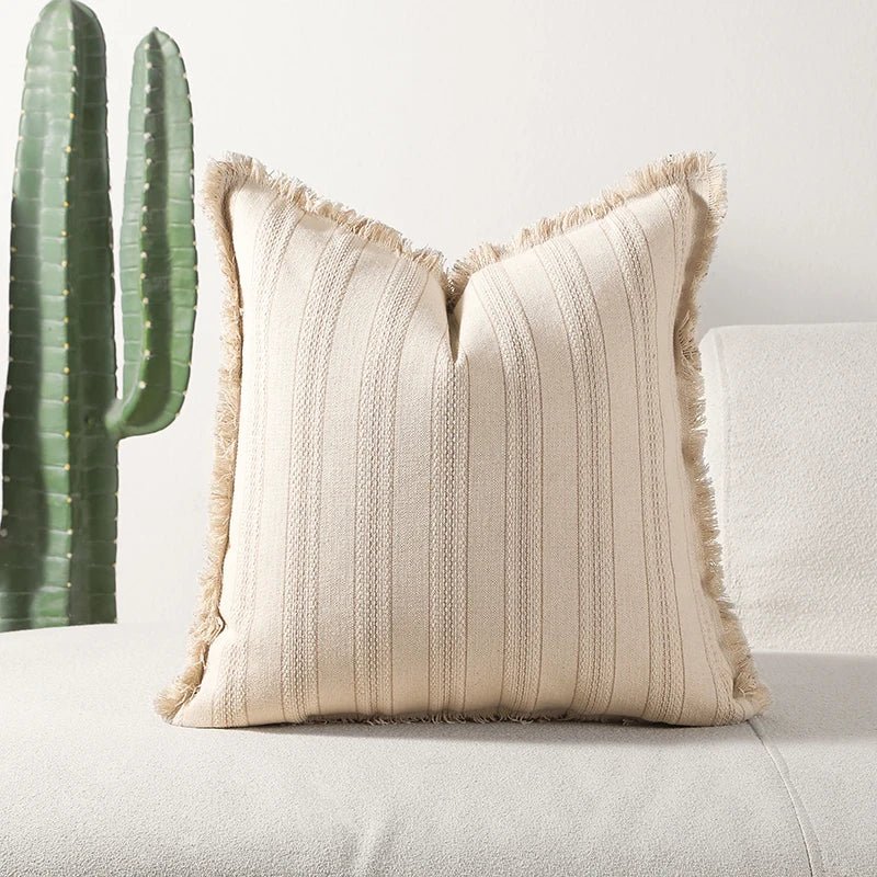 Vionara - Housse de coussin jacquard à franges en coton mélangé | Vionara