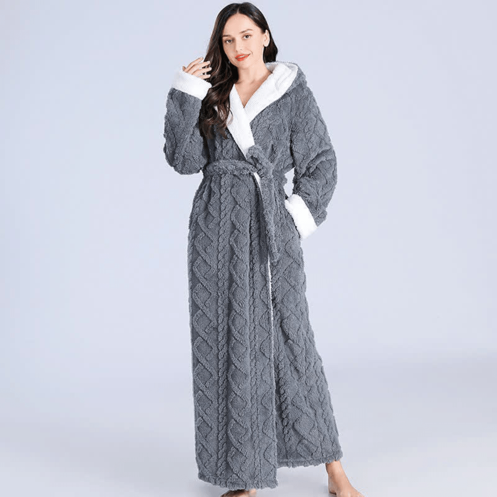 Vionara - Peignoir long en maille douce avec capuche et poches | Vionara