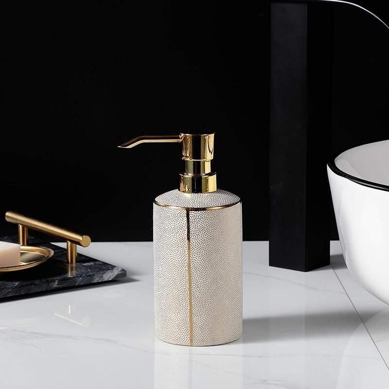 Vionara - Ensemble accessoires salle de bain céramique bords dorés | Vionara