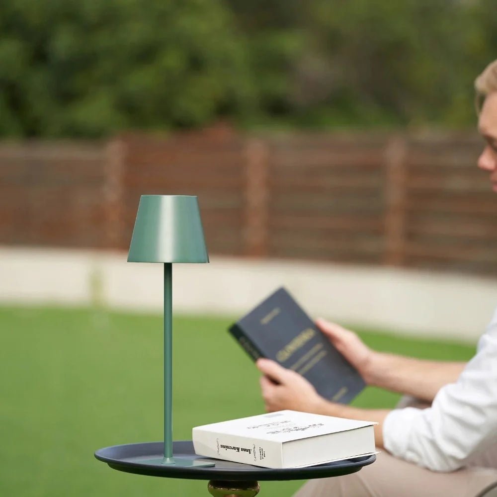 Vionara - Lampe de table haute en fer minimaliste | Vionara