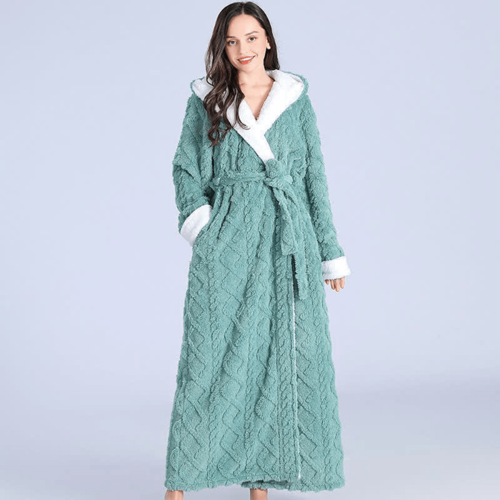 Vionara - Peignoir long en maille douce avec capuche et poches | Vionara