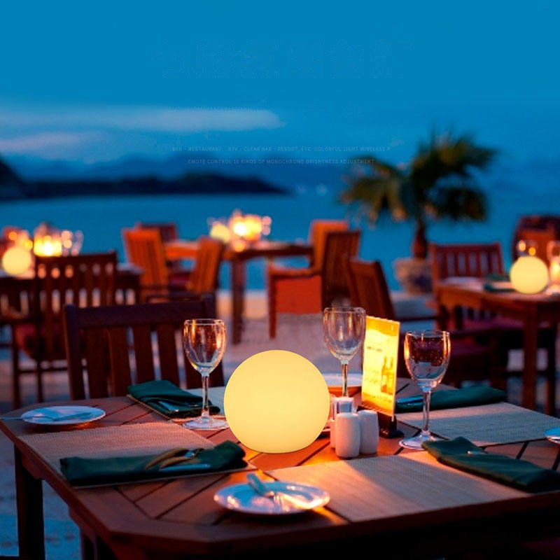 Vionara - Lampe de table LED sans fil à intensité variable | Vionara