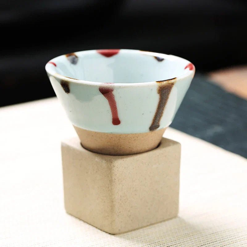 Vionara - Tasse en céramique japonaise faite main, forme conique | Vionara