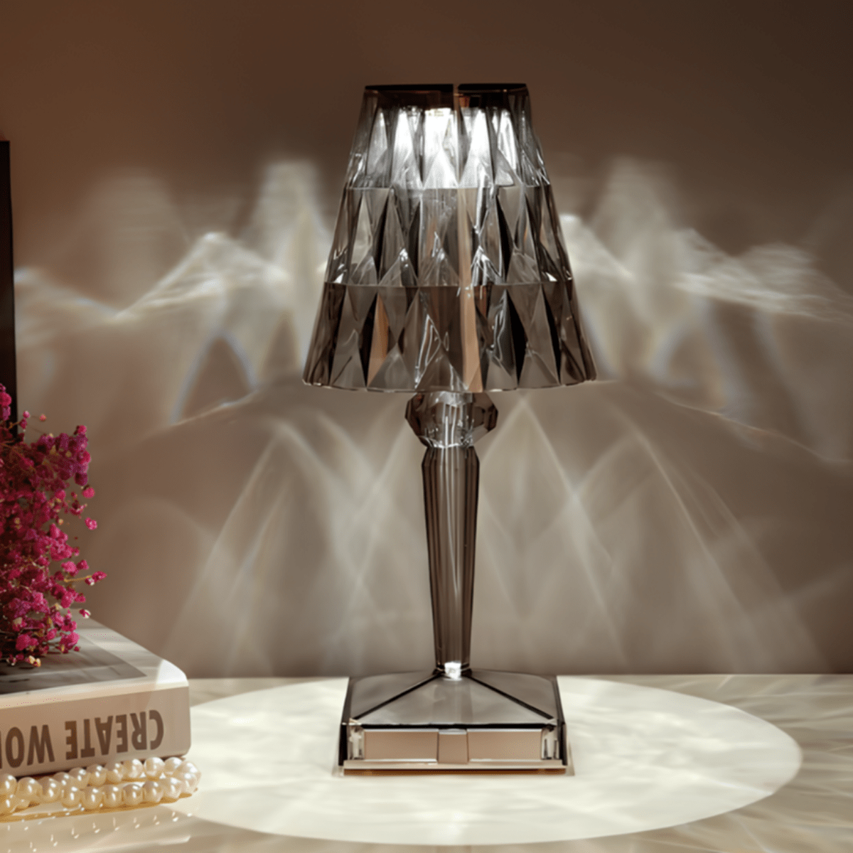 Vionara - Lampe de table en cristal acrylique texturé | Vionara