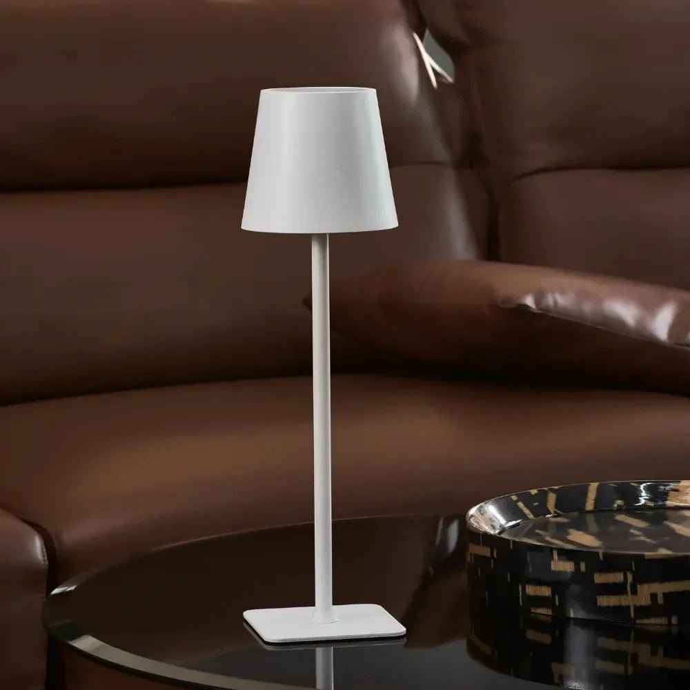 Vionara - Lampe de table haute en fer minimaliste | Vionara